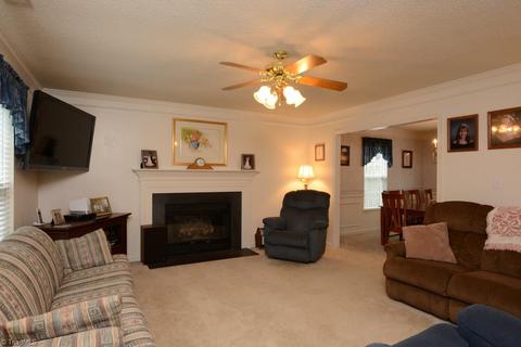 3115 Timberwolf Ave, High Point, NC 27265 photo 4