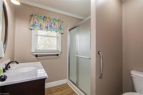 900 Arthur Ave, High Point, NC 27263 photo 12