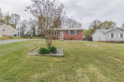 900 Arthur Ave, High Point, NC 27263 photo 2
