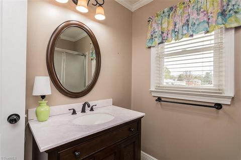 900 Arthur Ave, High Point, NC 27263 photo 11