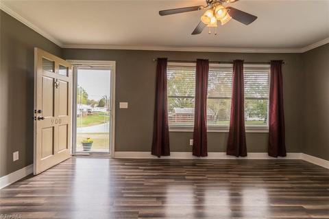 900 Arthur Ave, High Point, NC 27263 photo 10