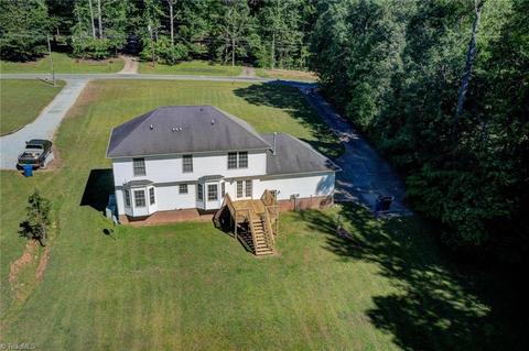 1117 Tangle Ln, High Point, NC 27265 photo 28