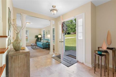 1117 Tangle Ln, High Point, NC 27265 photo 3