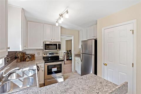1117 Tangle Ln, High Point, NC 27265 photo 13