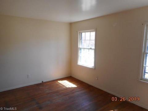 1503 Graves Ave, High Point, NC 27260 photo 6