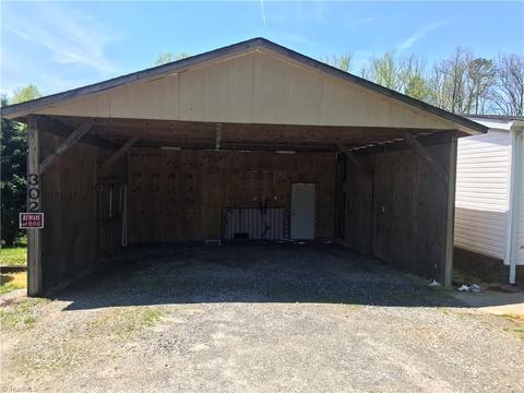 302 Kings Dr, Purlear, NC 28665 photo 22