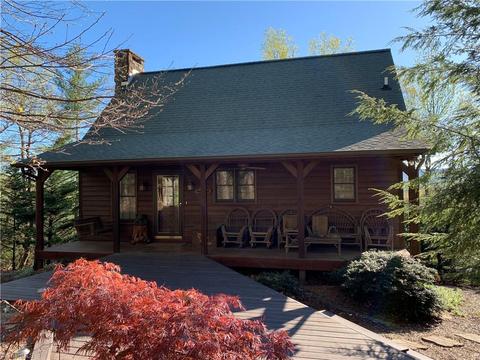 310 Doe Run, Purlear, NC 28665 photo 1