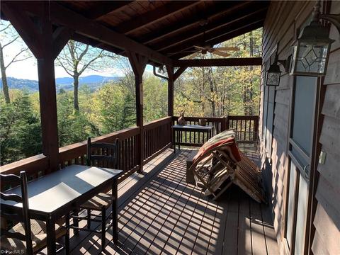 310 Doe Run, Purlear, NC 28665 photo 12
