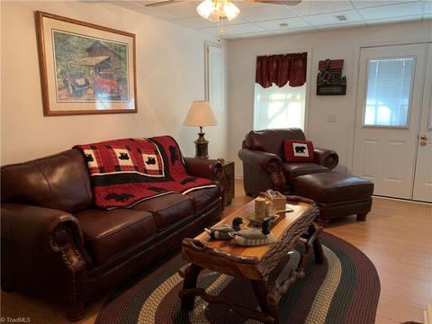 310 Doe Run, Purlear, NC 28665 photo 9
