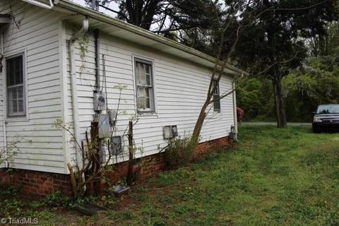 1909 Blain St, High Point, NC 27262 photo 6