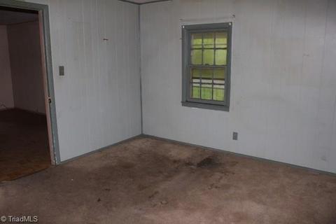 1909 Blain St, High Point, NC 27262 photo 11
