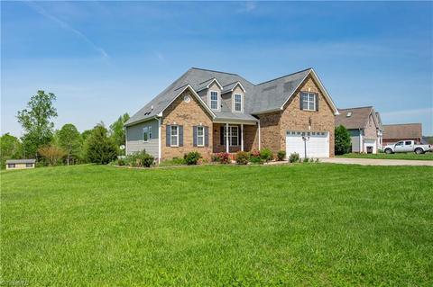 591 Spring Haven Dr, Randleman, NC 27317 photo 2