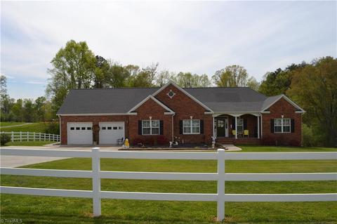 1200 Ridge Rd, Pine Hall, NC 27042 photo 2