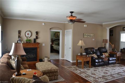 1200 Ridge Rd, Pine Hall, NC 27042 photo 12