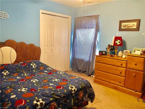 2477 Ingleside Dr, High Point, NC 27265 photo 16