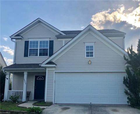 2477 Ingleside Dr, High Point, NC 27265 photo 1