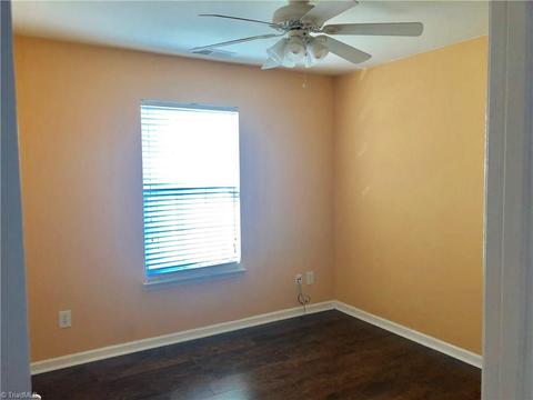 2477 Ingleside Dr, High Point, NC 27265 photo 18