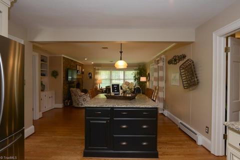 100 Shadow Valley Rd, High Point, NC 27262 photo 16