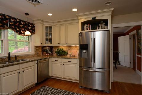 100 Shadow Valley Rd, High Point, NC 27262 photo 14