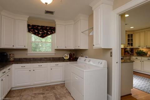 100 Shadow Valley Rd, High Point, NC 27262 photo 19