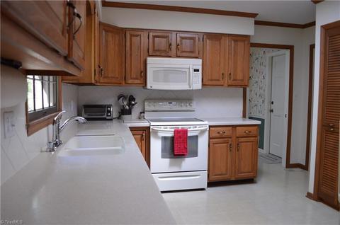 8075 Lasater Rd, Clemmons, NC 27012 photo 13