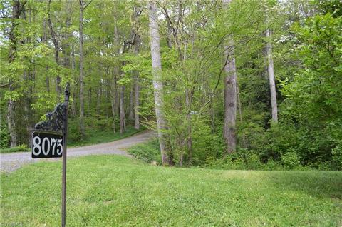 8075 Lasater Rd, Clemmons, NC 27012 photo 2