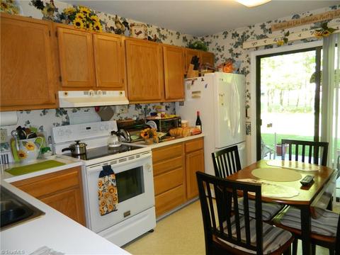 704 English Ct, Trinity, NC 27370 photo 11
