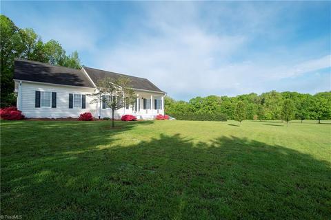 447 Rainbow Rd, Advance, NC 27006 photo 3