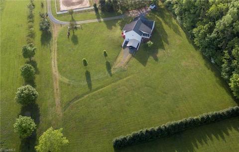 447 Rainbow Rd, Advance, NC 27006 photo 6