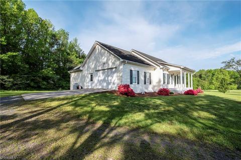 447 Rainbow Rd, Advance, NC 27006 photo 4