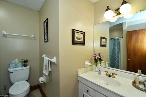 122 Forest Ct, Advance, NC 27006 photo 14