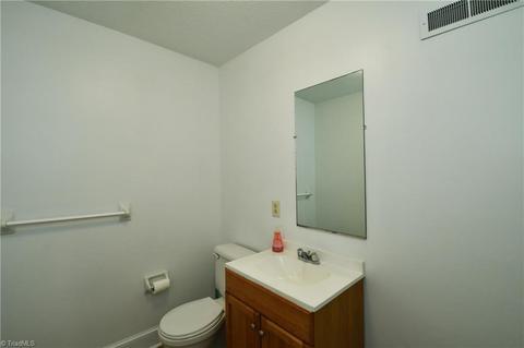 122 Forest Ct, Advance, NC 27006 photo 21
