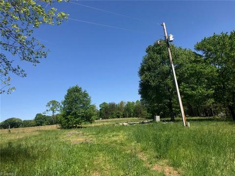 1157 Gravitte Rd, Pilot Mountain, NC 27041 photo 16