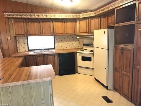 200 Burton Rd, Advance, NC 27006 photo 3