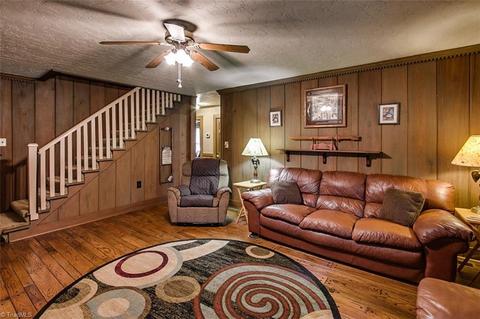 1436 Cagle Loop Rd, Seagrove, NC 27341 photo 4