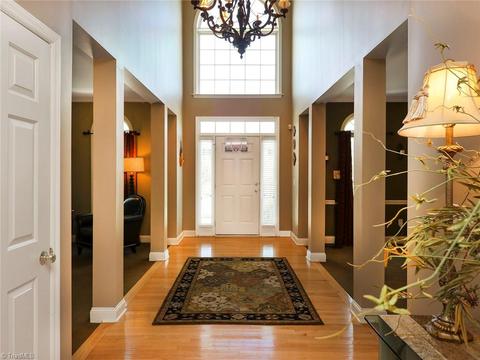 4372 Cedar Trail Ct, High Point, NC 27265 photo 2