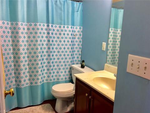 3821 Eagles View Ct, High Point, NC 27265 photo 13