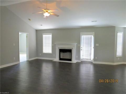 147 Windemere Dr, Advance, NC 27006 photo 3