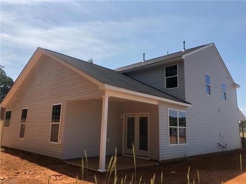 108 Ascender Dr, King, NC 27021 photo 3