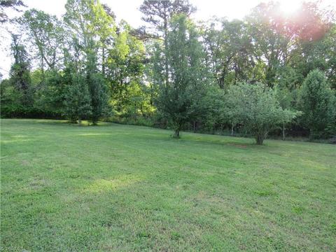 1252 Denny Rd, King, NC 27021 photo 7
