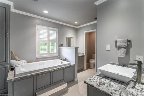 1208 Lancaster Pl, High Point, NC 27262 photo 13
