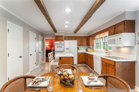 1208 Lancaster Pl, High Point, NC 27262 photo 7