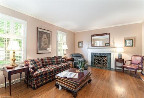 1208 Lancaster Pl, High Point, NC 27262 photo 3