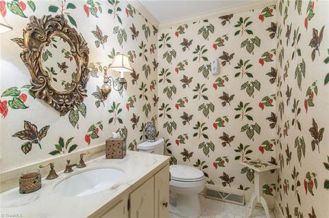 1208 Lancaster Pl, High Point, NC 27262 photo 22
