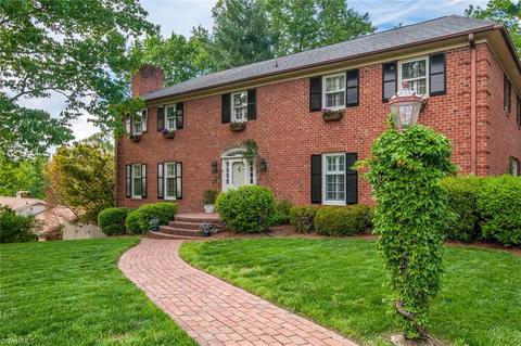 1208 Lancaster Pl, High Point, NC 27262 photo 1