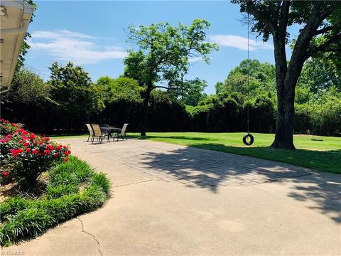 722 W Main St, Pilot Mountain, NC 27041 photo 27