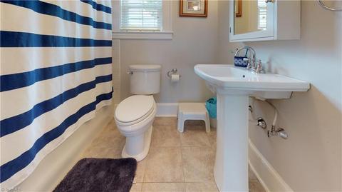 722 W Main St, Pilot Mountain, NC 27041 photo 21