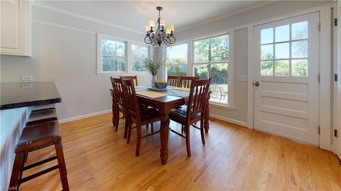 722 W Main St, Pilot Mountain, NC 27041 photo 11