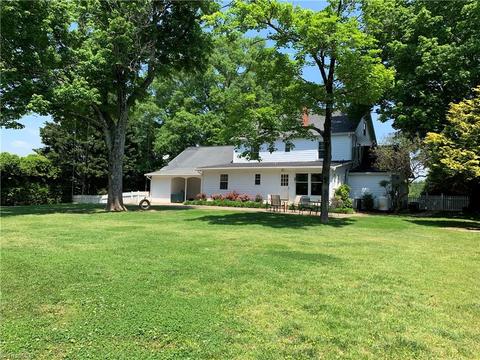722 W Main St, Pilot Mountain, NC 27041 photo 30