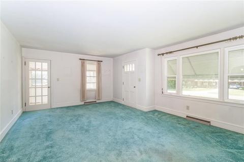 609 Johnson Rd, High Point, NC 27265 photo 5